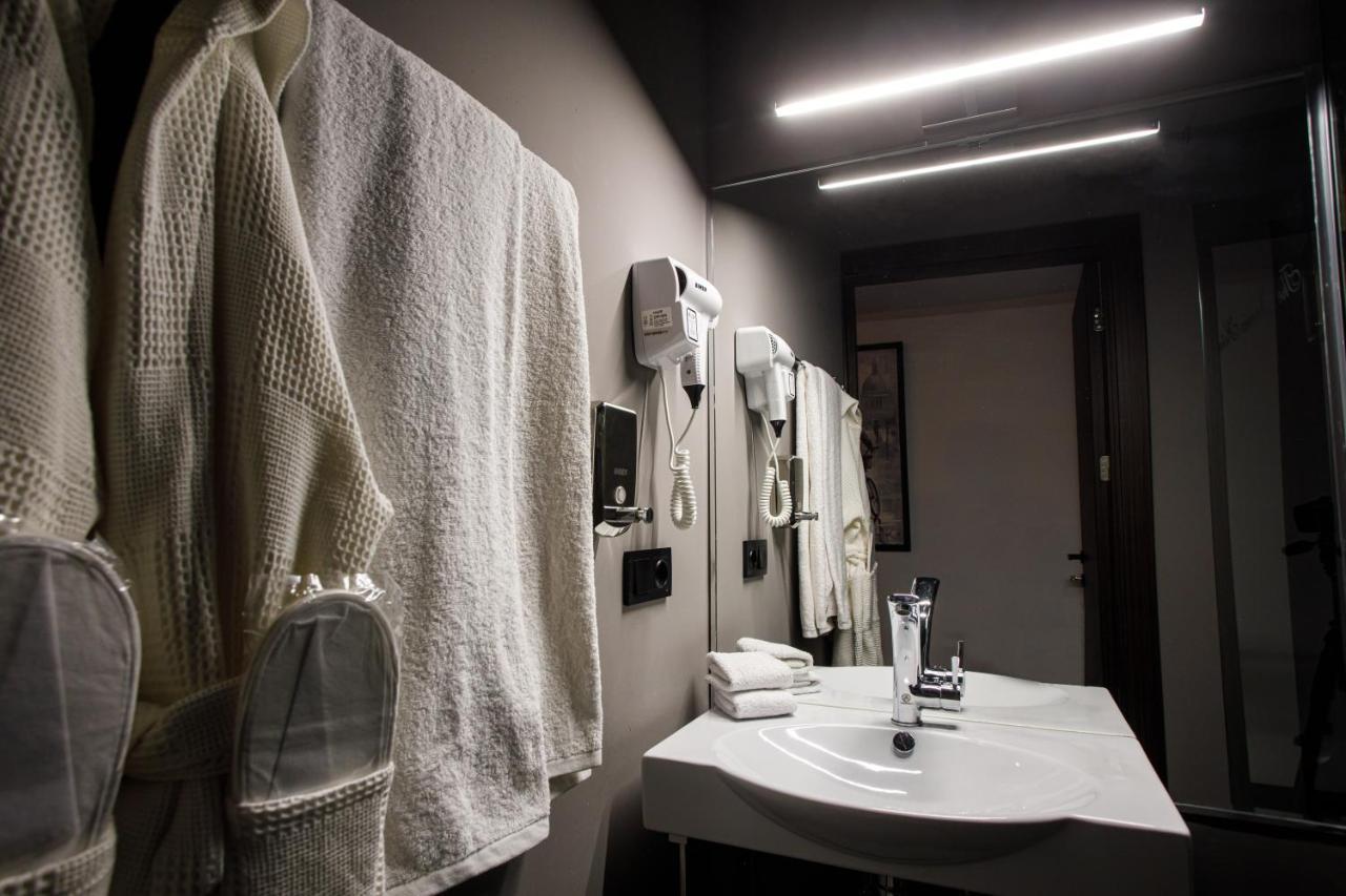 The Phoenix Boutique Hotel Erivan Dış mekan fotoğraf