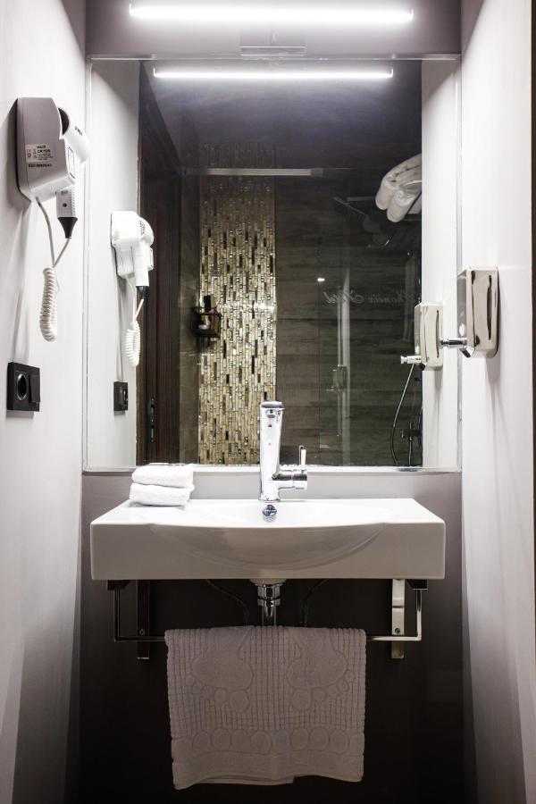 The Phoenix Boutique Hotel Erivan Dış mekan fotoğraf