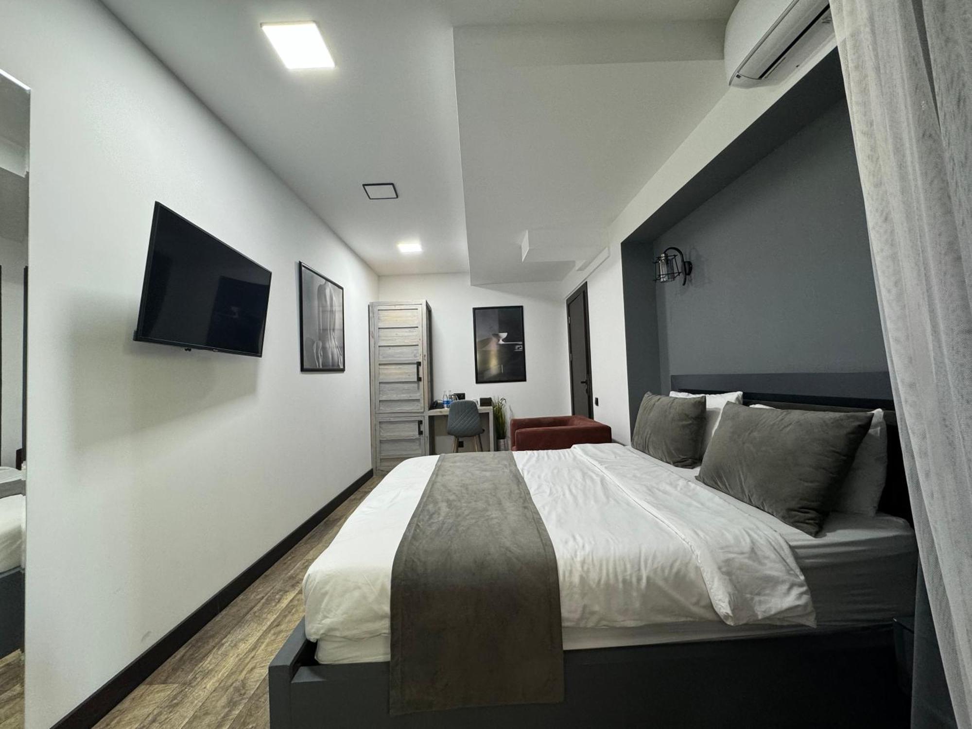 The Phoenix Boutique Hotel Erivan Dış mekan fotoğraf